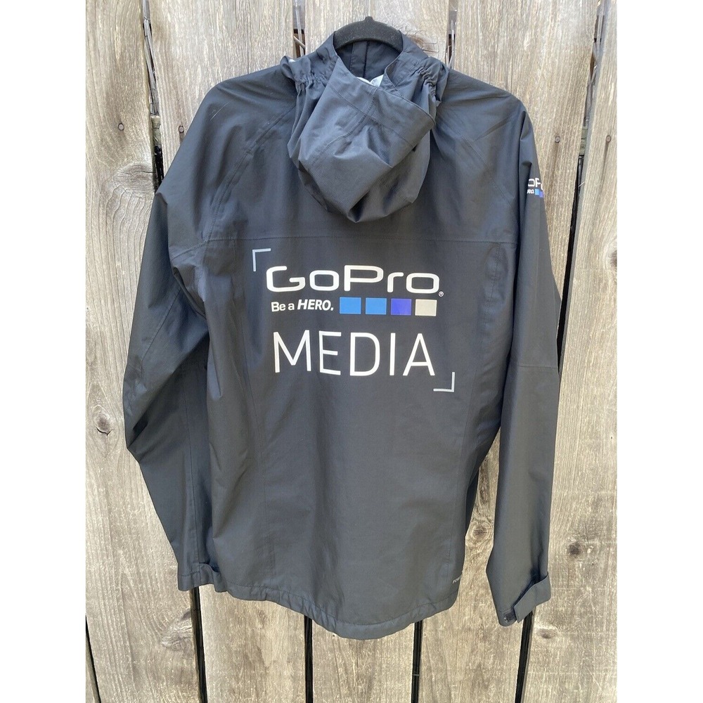 Men's GoPro Salewa Jacket Black Spell-Out Windbreaker M Hood Full-Zip Light Rain